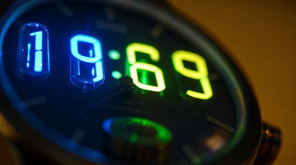 Top 5 horloges nixie fluorescentes au style rétro et contemporain